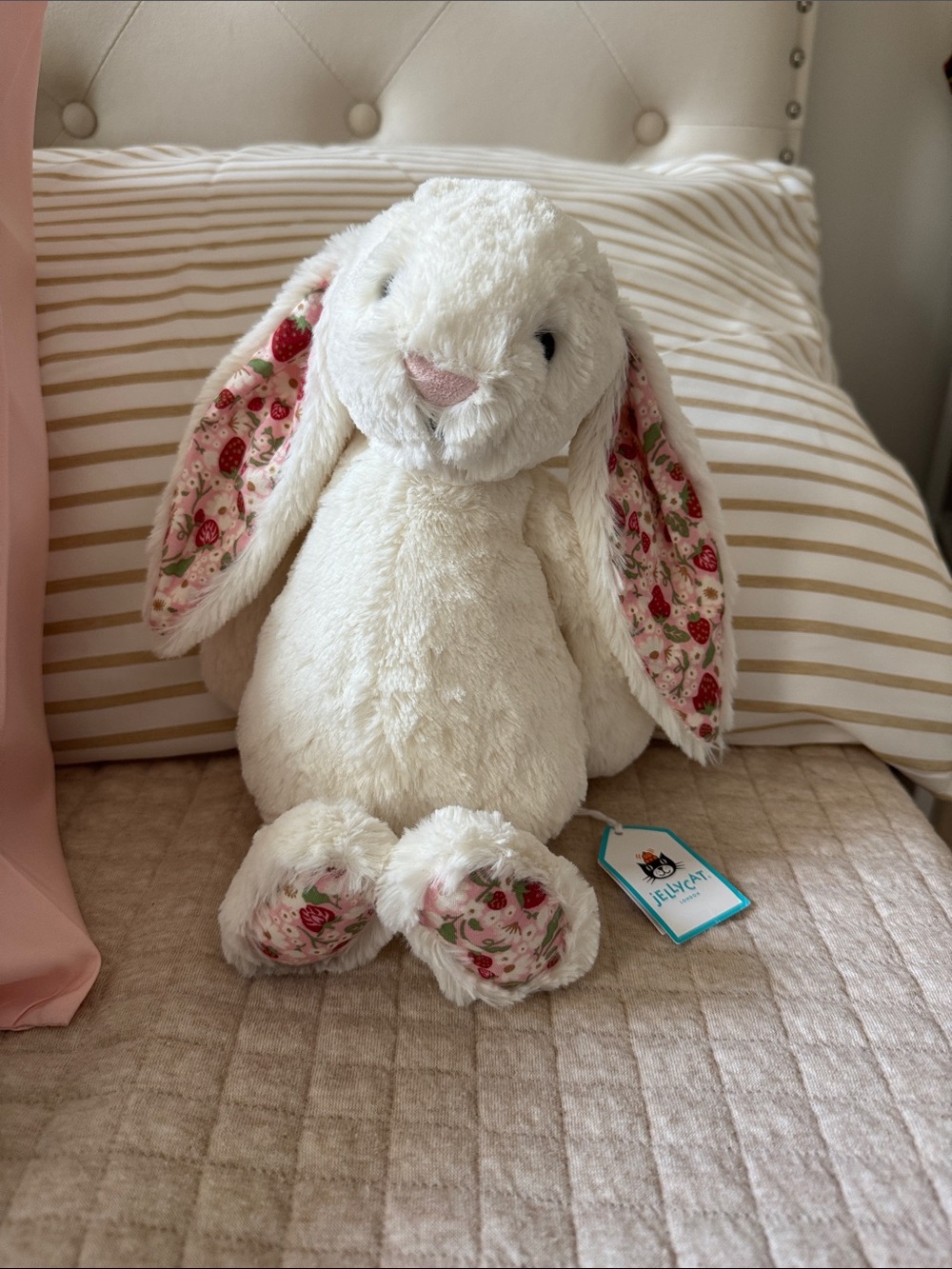 Jellycat Blossom Crean Bunny “Berry”